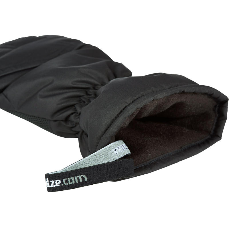 waterproof Hiking gloves on rent in Kolkata