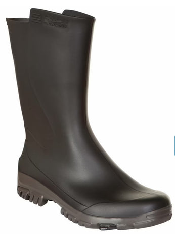 GUM BOOTS for TREK in wet weather | Free delivery | Hire